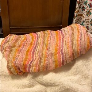 BRAND NEW Banana Republic Light Circle Scarf